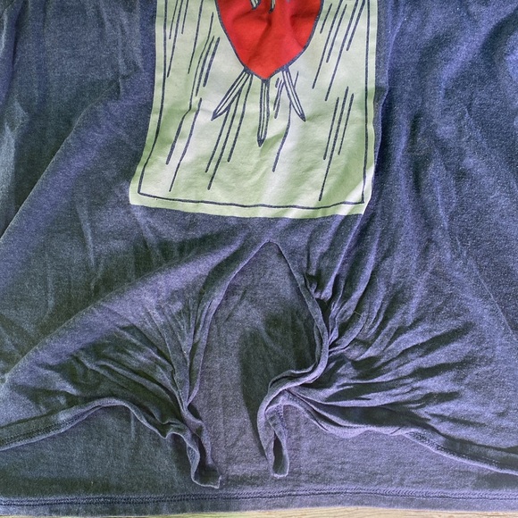Blue tarot card tshirt heart with swords - Picture 5 of 5